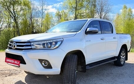 Toyota Hilux VIII, 2018 год, 3 550 000 рублей, 4 фотография