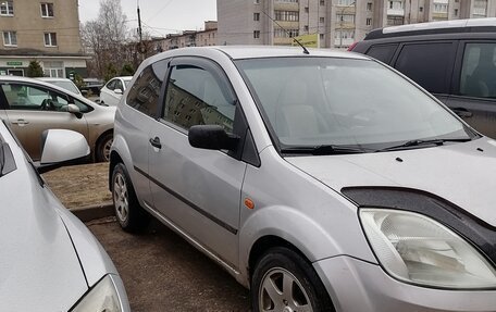 Ford Fiesta, 2004 год, 320 000 рублей, 4 фотография