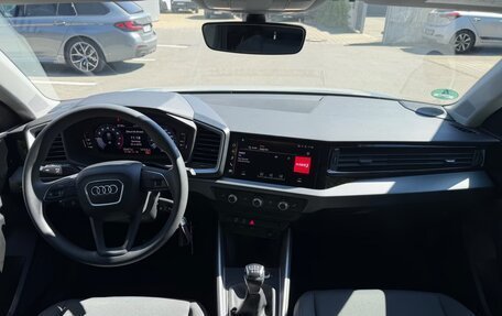 Audi A1, 2022 год, 2 722 000 рублей, 7 фотография