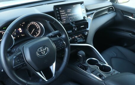 Toyota Camry, 2022 год, 3 458 000 рублей, 5 фотография