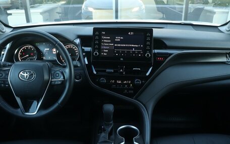 Toyota Camry, 2022 год, 3 458 000 рублей, 7 фотография
