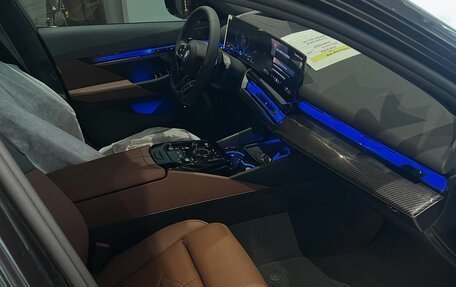 BMW 5 серия, 2026 год, 14 490 000 рублей, 10 фотография