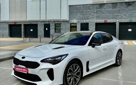 KIA Stinger I, 2018 год, 2 750 000 рублей, 1 фотография
