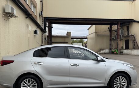 KIA Rio IV, 2017 год, 1 400 000 рублей, 4 фотография