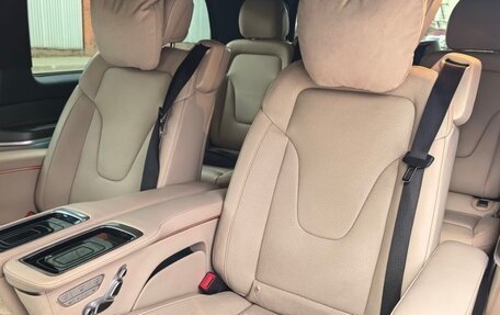 Mercedes-Benz V-Класс, 2022 год, 10 500 000 рублей, 29 фотография