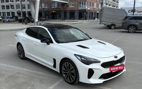 KIA Stinger I, 2018 год, 2 750 000 рублей, 2 фотография