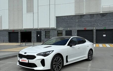 KIA Stinger I, 2018 год, 2 750 000 рублей, 3 фотография