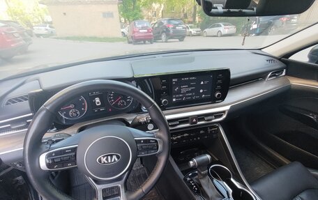 KIA K5, 2021 год, 2 800 000 рублей, 9 фотография