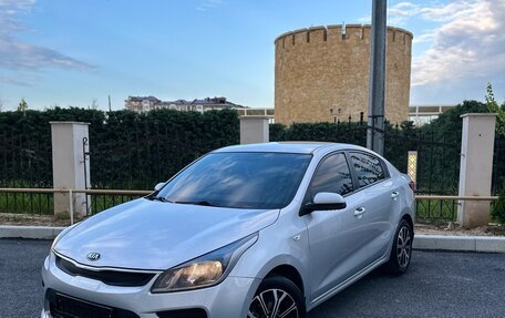 KIA Rio IV, 2017 год, 1 050 000 рублей, 1 фотография