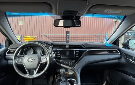 Toyota Camry, 2019 год, 2 750 000 рублей, 13 фотография