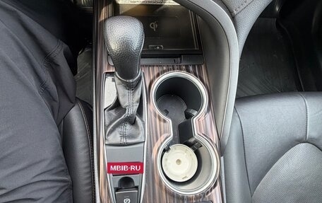 Toyota Camry, 2019 год, 2 750 000 рублей, 14 фотография
