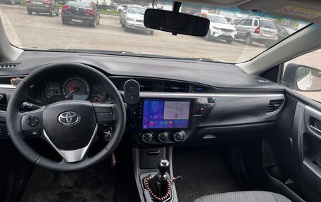 Toyota Corolla, 2014 год, 950 000 рублей, 10 фотография