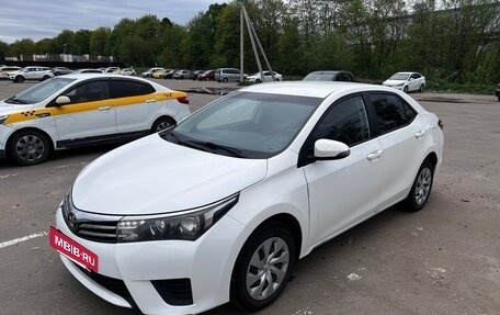 Toyota Corolla, 2014 год, 950 000 рублей, 3 фотография