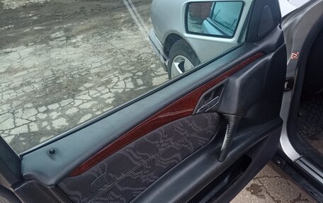 Mercedes-Benz E-Класс, 1996 год, 330 000 рублей, 8 фотография