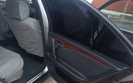 Mercedes-Benz E-Класс, 1996 год, 330 000 рублей, 5 фотография
