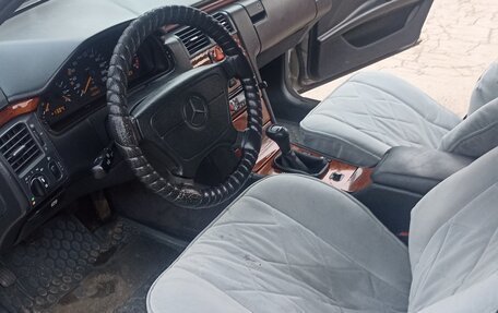 Mercedes-Benz E-Класс, 1996 год, 330 000 рублей, 12 фотография