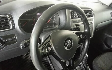 Volkswagen Polo VI (EU Market), 2017 год, 805 000 рублей, 12 фотография