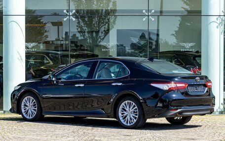 Toyota Camry, 2020 год, 2 595 000 рублей, 4 фотография