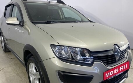 Renault Sandero II рестайлинг, 2016 год, 920 000 рублей, 19 фотография