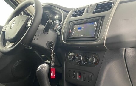 Renault Sandero II рестайлинг, 2016 год, 920 000 рублей, 28 фотография