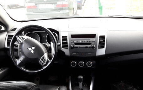 Mitsubishi Outlander III рестайлинг 3, 2008 год, 670 000 рублей, 6 фотография