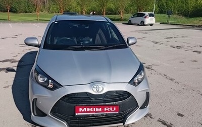 Toyota Yaris, 2021 год, 1 300 000 рублей, 1 фотография