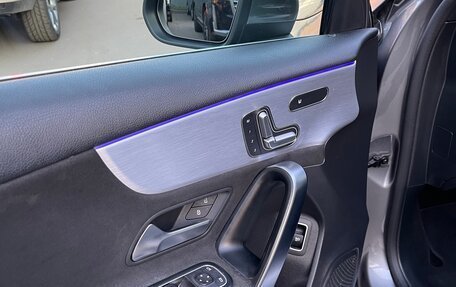 Mercedes-Benz A-Класс, 2019 год, 2 480 000 рублей, 10 фотография