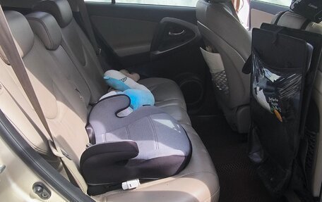 Toyota RAV4, 2006 год, 1 200 000 рублей, 15 фотография