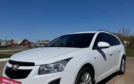 Chevrolet Cruze II, 2013 год, 950 000 рублей, 2 фотография