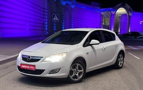 Opel Astra J, 2011 год, 525 000 рублей, 1 фотография