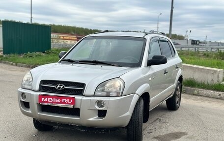 Hyundai Tucson III, 2008 год, 725 000 рублей, 1 фотография