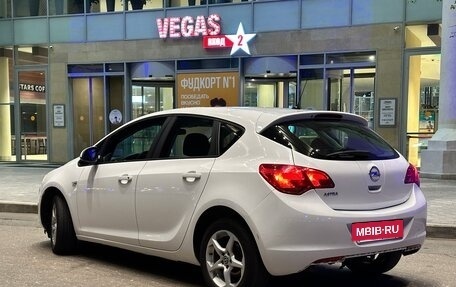 Opel Astra J, 2011 год, 525 000 рублей, 4 фотография