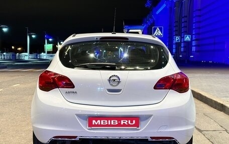 Opel Astra J, 2011 год, 525 000 рублей, 8 фотография