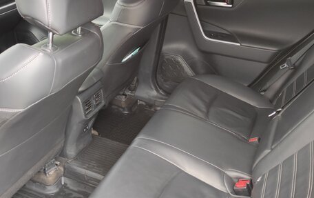 Toyota RAV4, 2019 год, 3 150 000 рублей, 12 фотография