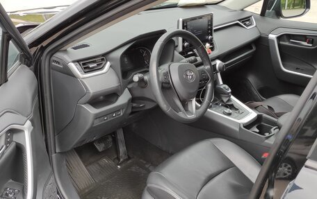 Toyota RAV4, 2019 год, 3 150 000 рублей, 11 фотография