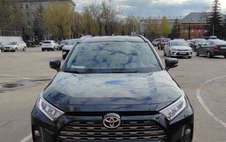 Toyota RAV4, 2019 год, 3 150 000 рублей, 7 фотография