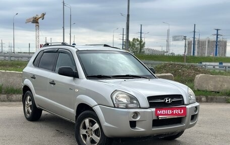 Hyundai Tucson III, 2008 год, 725 000 рублей, 2 фотография