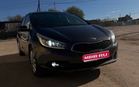 KIA cee'd III, 2014 год, 880 000 рублей, 1 фотография