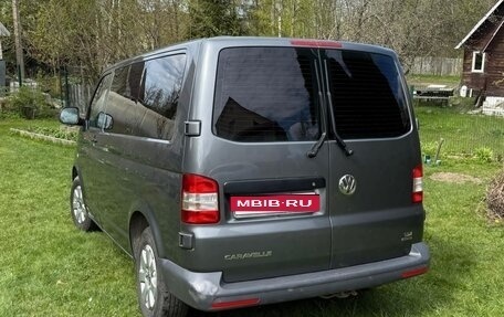 Volkswagen Caravelle T5, 2013 год, 2 500 000 рублей, 1 фотография