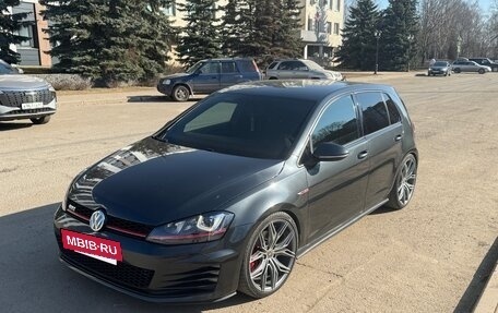Volkswagen Golf GTI VII, 2013 год, 1 750 000 рублей, 2 фотография