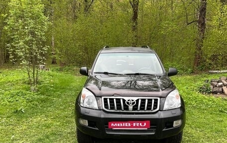 Toyota Land Cruiser Prado 120 рестайлинг, 2005 год, 1 550 000 рублей, 2 фотография