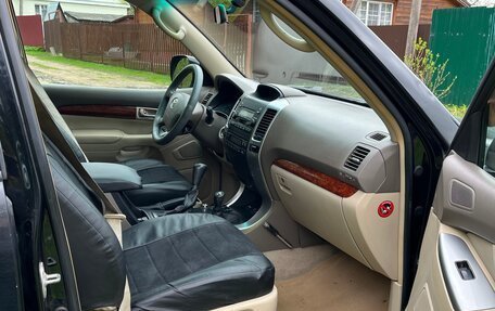 Toyota Land Cruiser Prado 120 рестайлинг, 2005 год, 1 550 000 рублей, 9 фотография