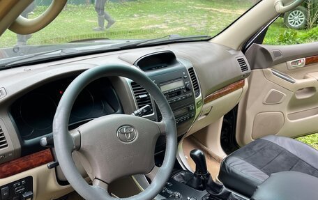 Toyota Land Cruiser Prado 120 рестайлинг, 2005 год, 1 550 000 рублей, 14 фотография