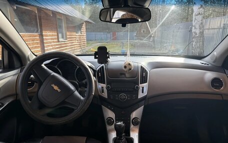 Chevrolet Cruze II, 2013 год, 570 000 рублей, 5 фотография