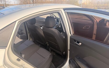 Hyundai Solaris II рестайлинг, 2019 год, 1 200 000 рублей, 4 фотография