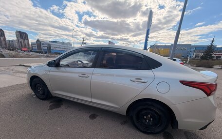 Hyundai Solaris II рестайлинг, 2019 год, 1 200 000 рублей, 30 фотография