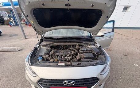 Hyundai Solaris II рестайлинг, 2019 год, 1 200 000 рублей, 32 фотография