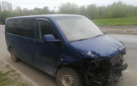 Volkswagen Transporter T5 рестайлинг, 2010 год, 1 000 000 рублей, 4 фотография