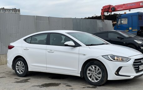 Hyundai Elantra VI рестайлинг, 2018 год, 1 100 000 рублей, 3 фотография