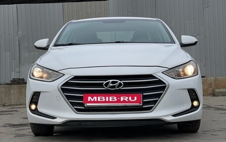 Hyundai Elantra VI рестайлинг, 2018 год, 1 100 000 рублей, 6 фотография
